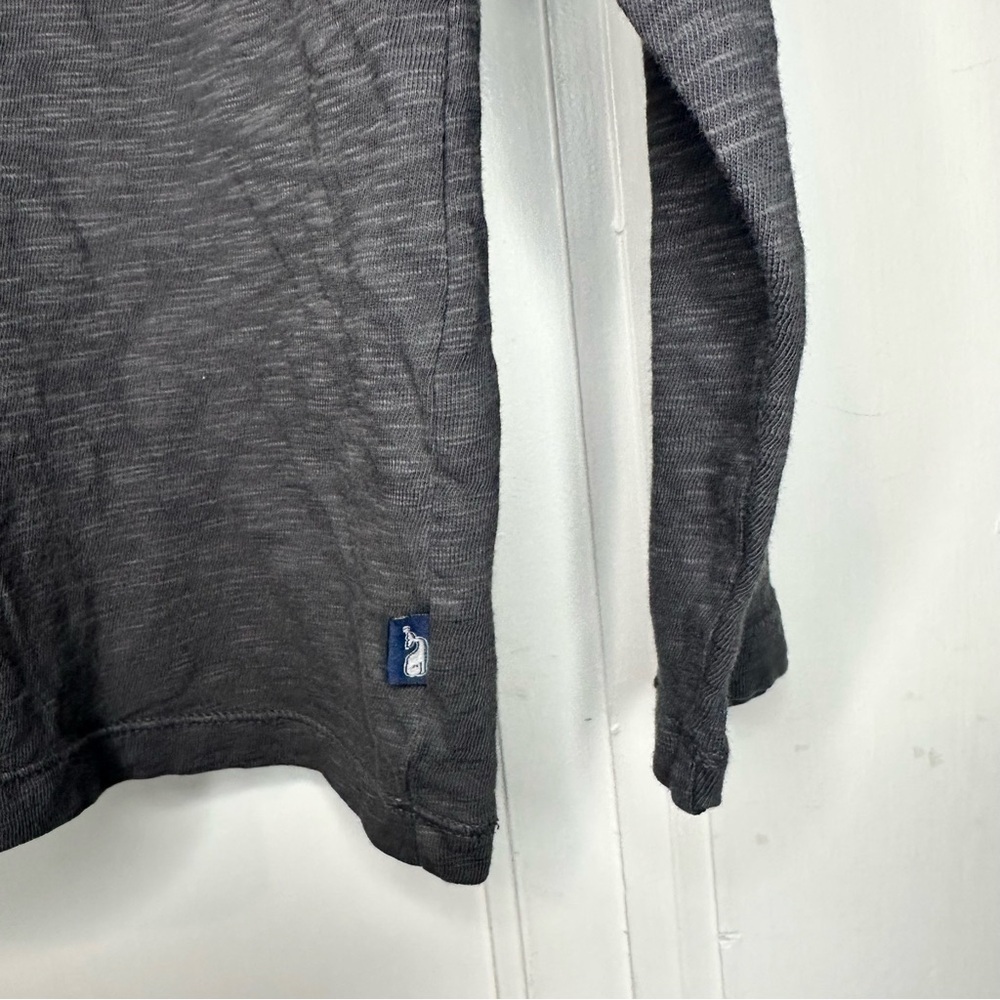 Vineyard Vines Men's Dark Gray Long Sleeve Henley small three button - Picture 4 of 7